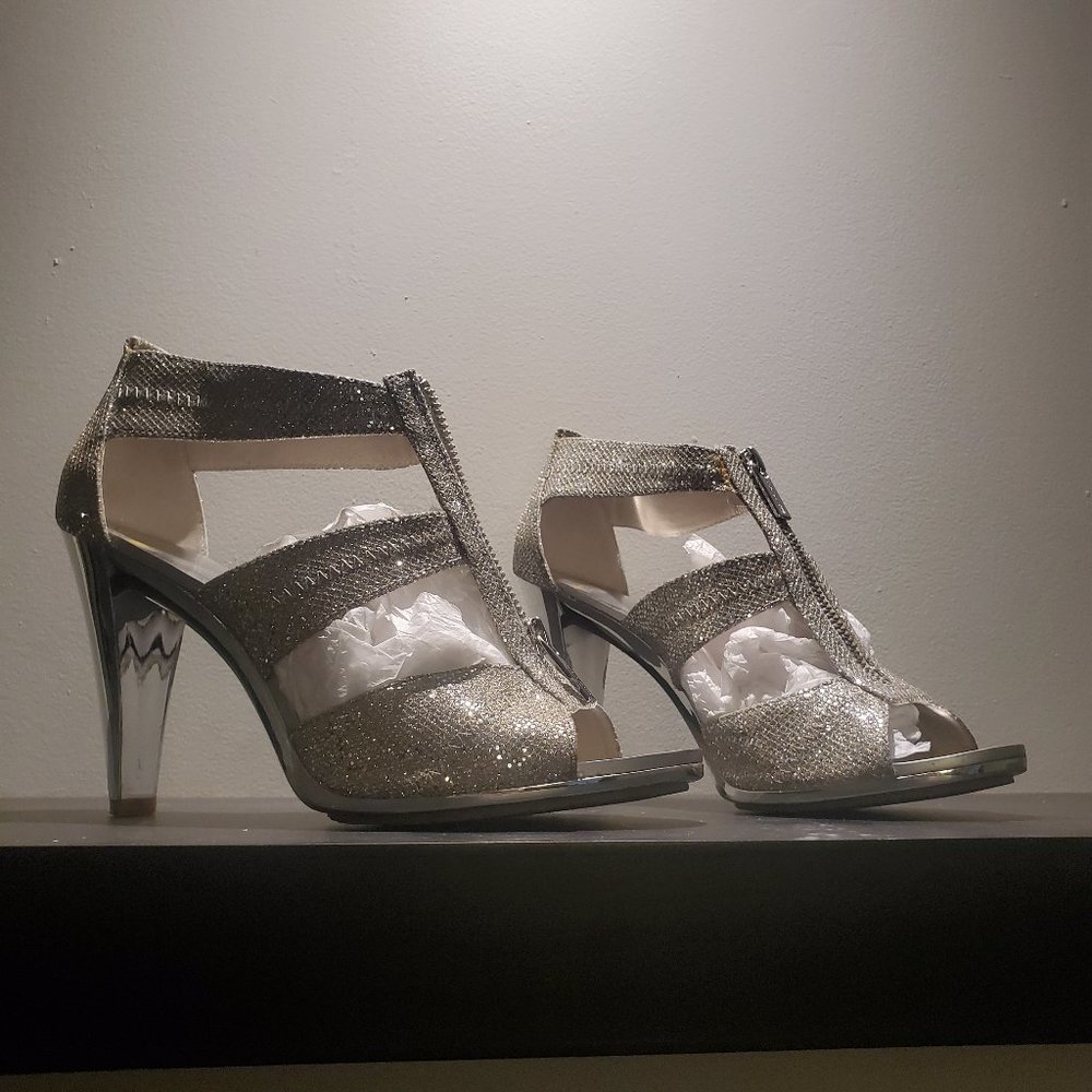 MK Berkley T Strap Silver 8.5